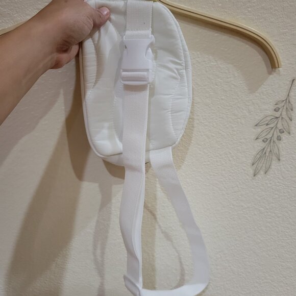 NWOT Dove White Adjustable Belt Bag- Bridal Accessory - Picture 6 of 6